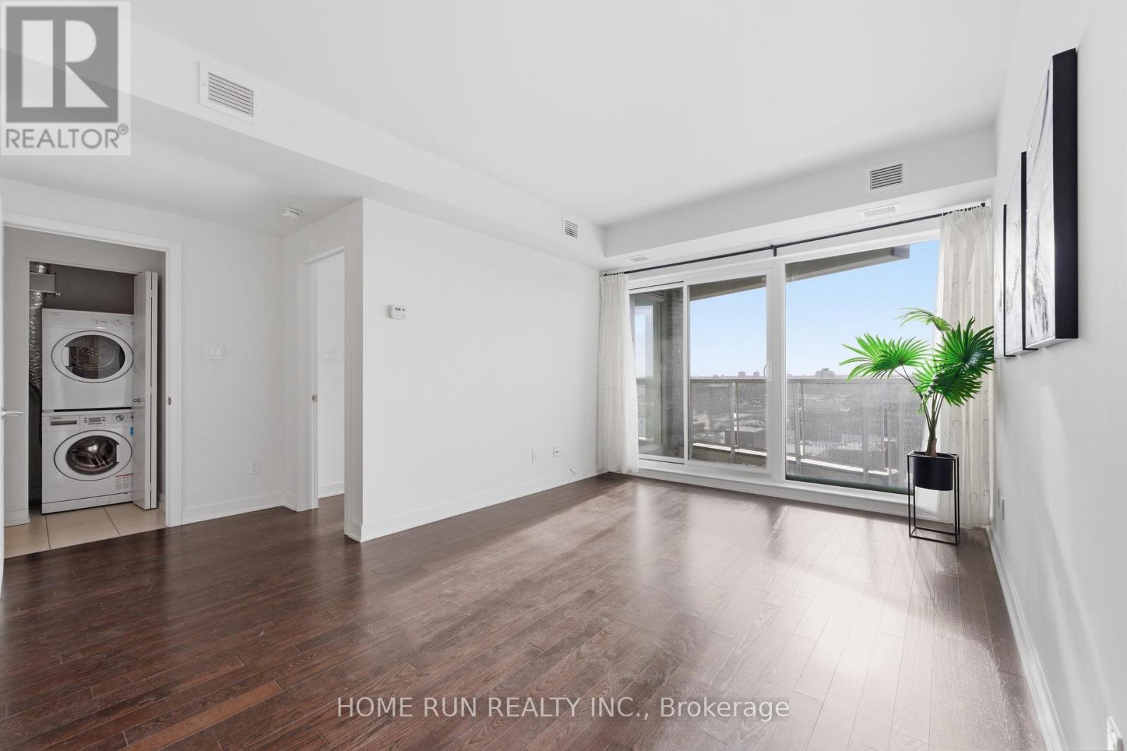 1306 - 40 Nepean Street, Ottawa, Ontario  K2P 0X5 - Photo 5 - X12527422