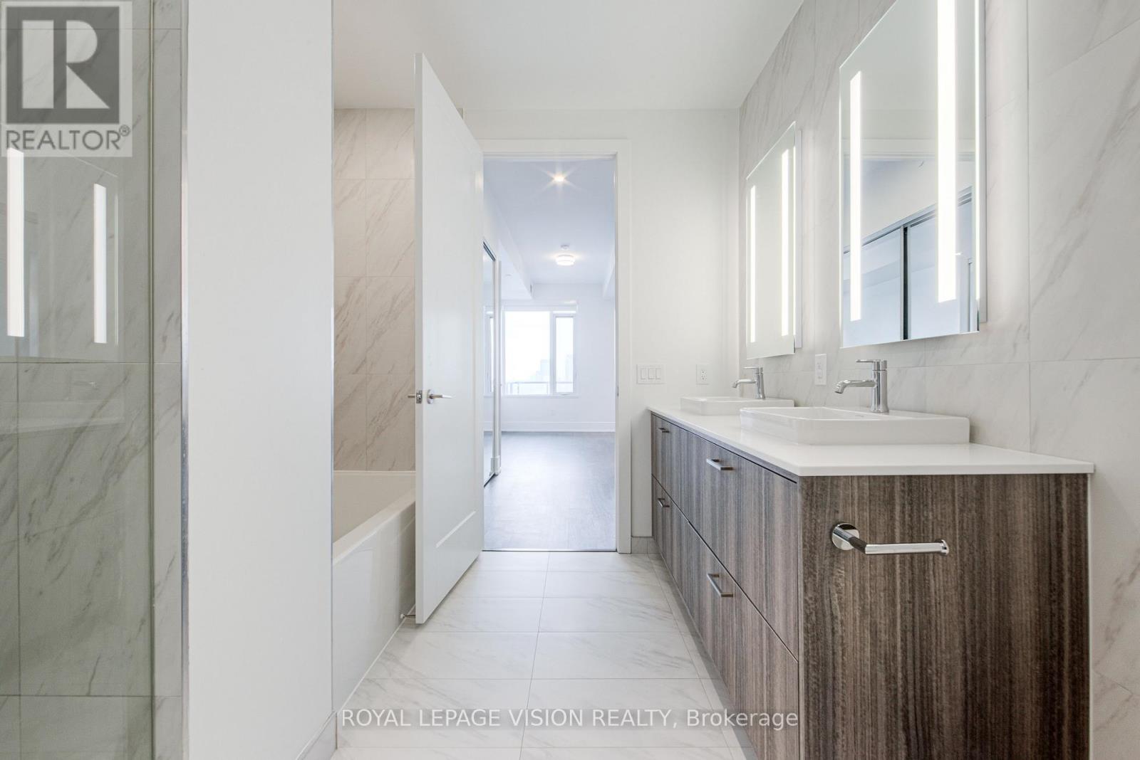 1902 - 480 Front Street W, Toronto, Ontario  M5V 0V6 - Photo 28 - C12791944