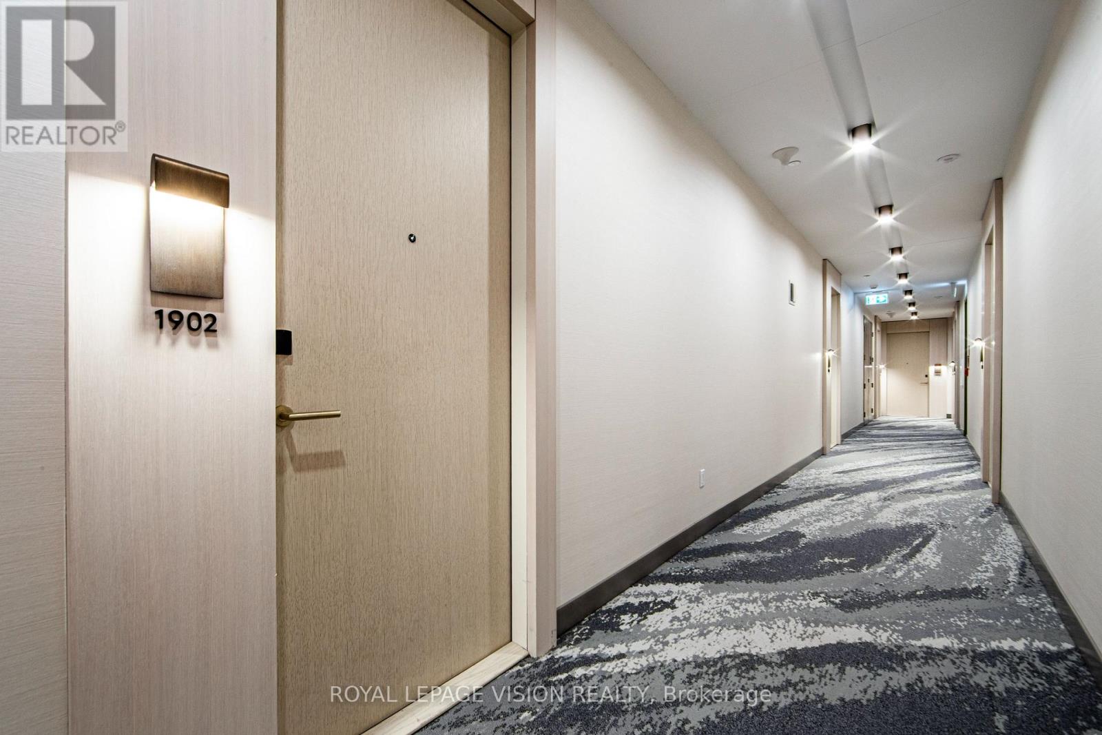 1902 - 480 Front Street W, Toronto, Ontario  M5V 0V6 - Photo 5 - C12791944