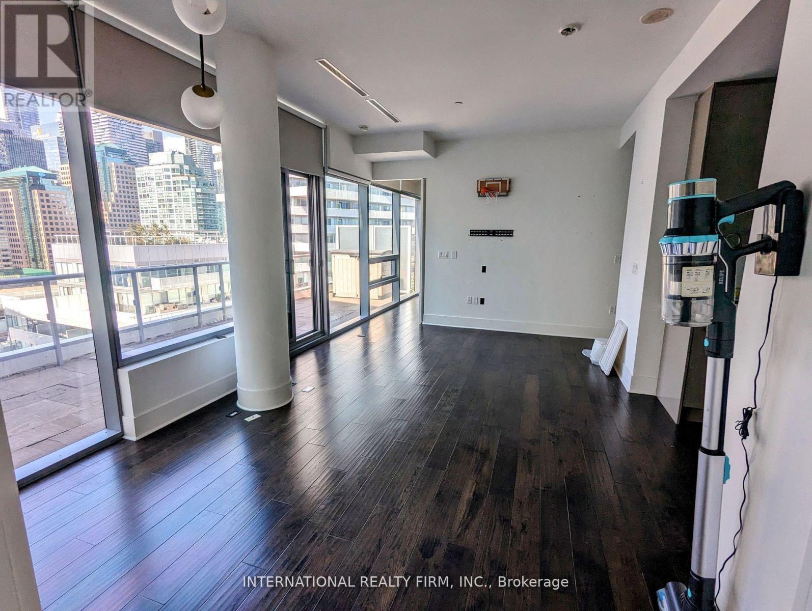 1213-29 Queens Quay E, Toronto, Ontario  M5E 0A4 - Photo 3 - C12791956