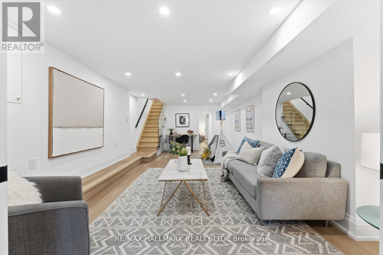 51 Withrow Avenue, Toronto, Ontario  M4K 1C8 - Photo 19 - E12791946