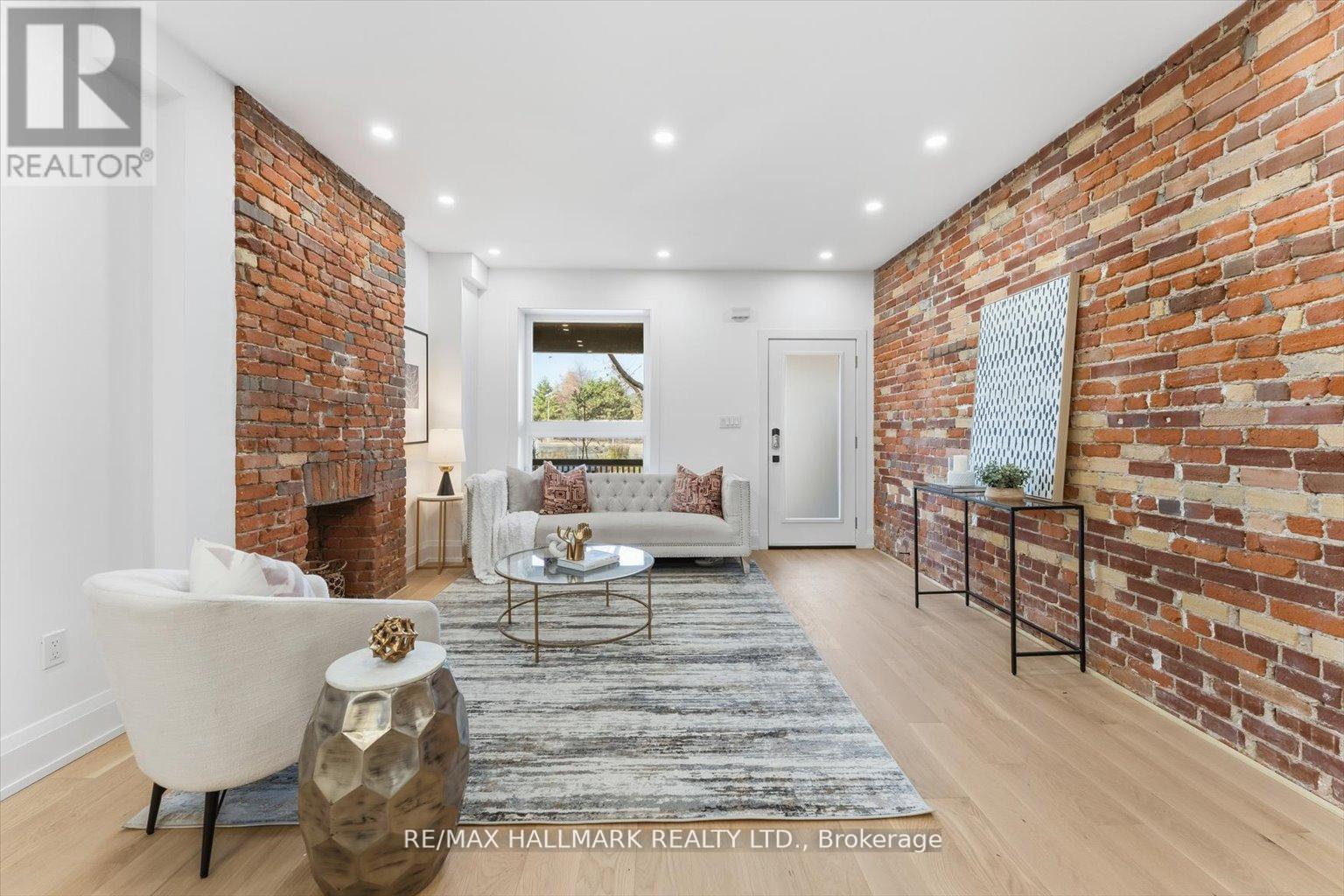 51 Withrow Avenue, Toronto, Ontario  M4K 1C8 - Photo 3 - E12791946