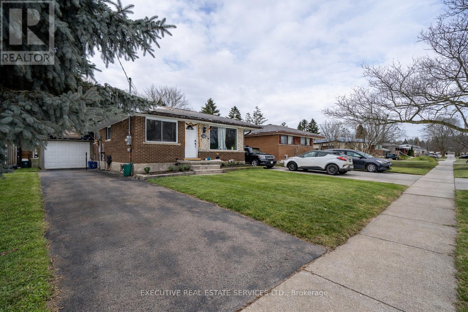 268 ROSS AVENUE, Kitchener, Ontario