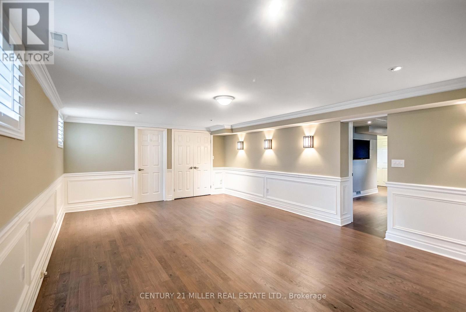 428 Hendrie Avenue, Burlington, Ontario  L7T 1E2 - Photo 24 - W12791954