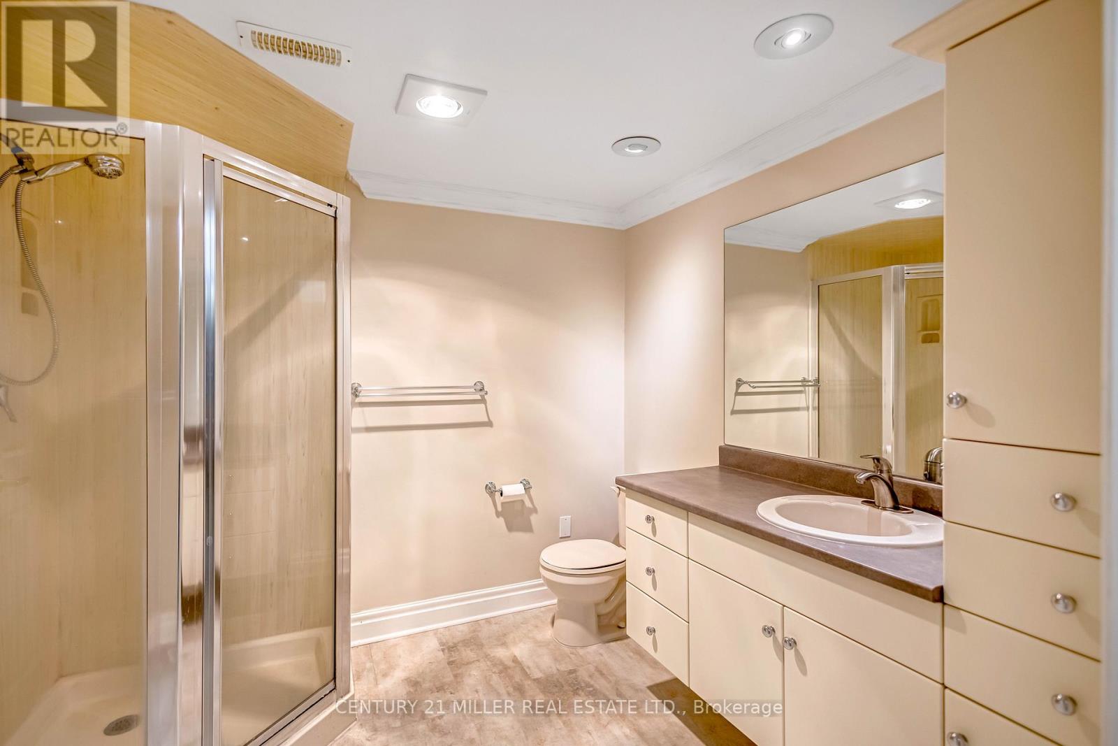 428 Hendrie Avenue, Burlington, Ontario  L7T 1E2 - Photo 26 - W12791954