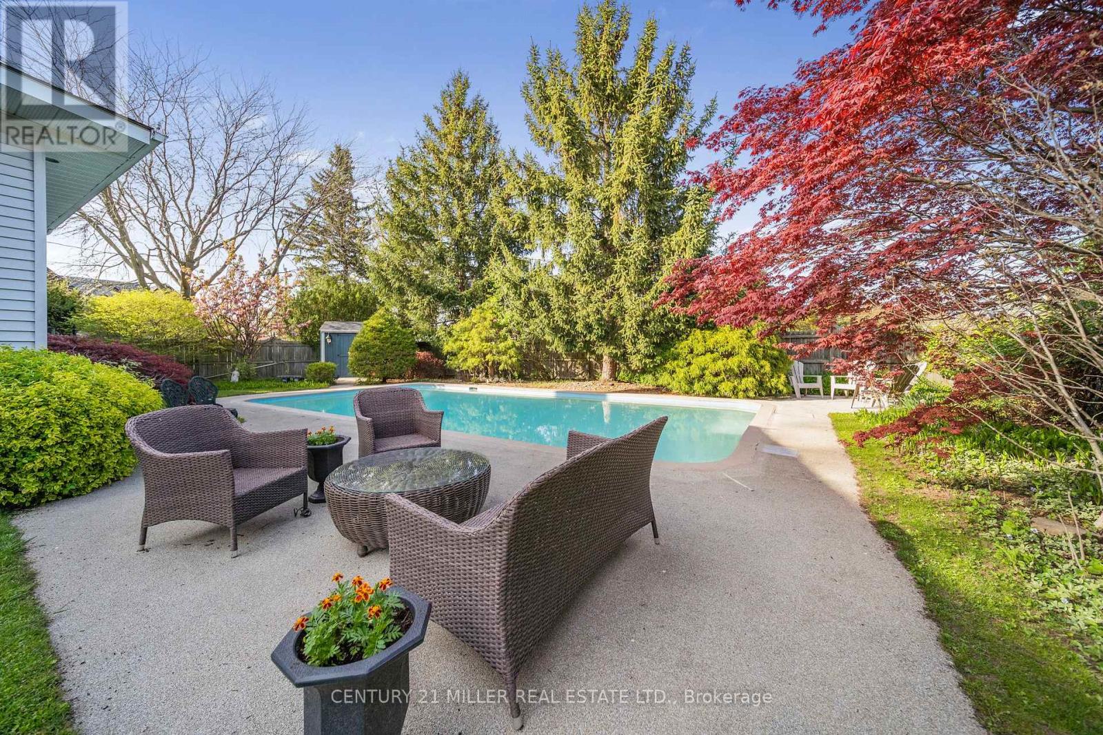 428 Hendrie Avenue, Burlington, Ontario  L7T 1E2 - Photo 38 - W12791954