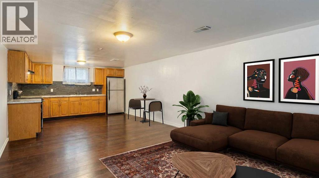 1816 42 Street Se, Calgary, Alberta  T2B 1E9 - Photo 15 - A2285724