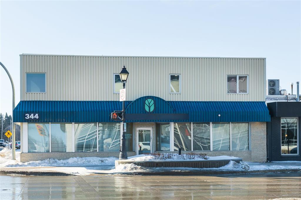 201 344 Main Street, Steinbach, Manitoba  R5G 1Z1 - Photo 0 - 202602688