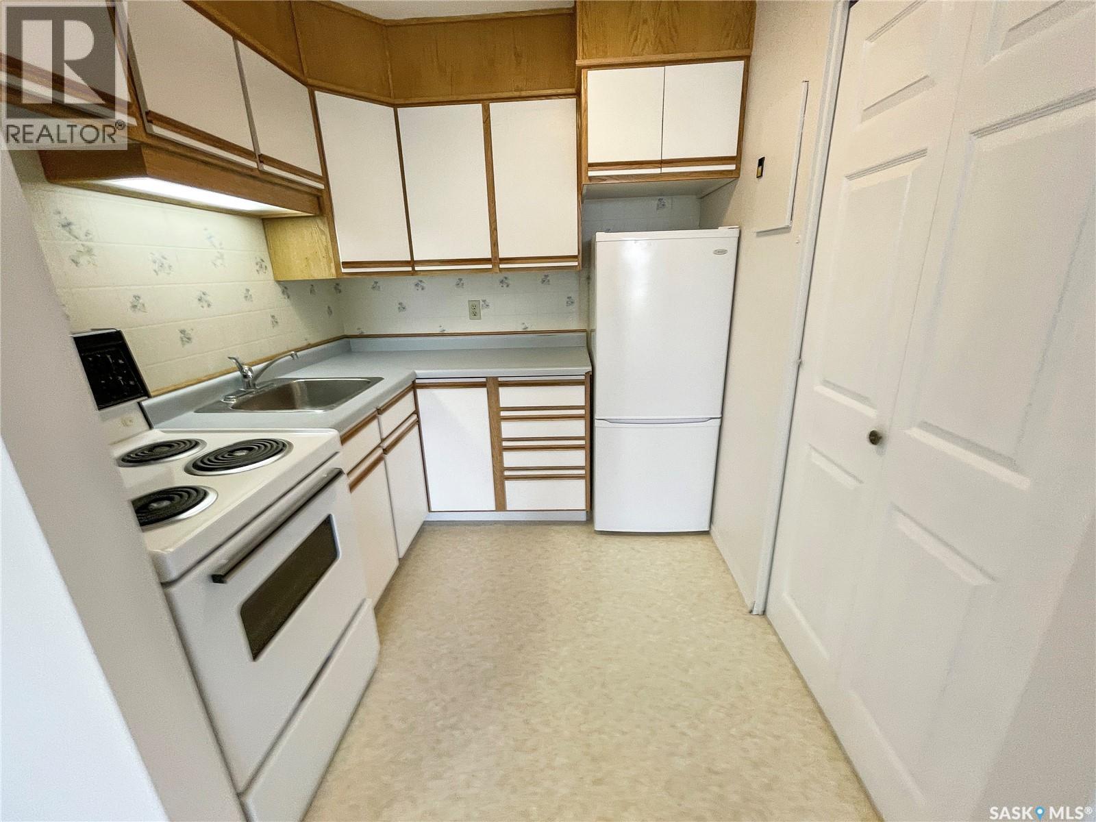 4361 Price Avenue, Gull Lake, Saskatchewan  S0N 1A0 - Photo 13 - SK028580