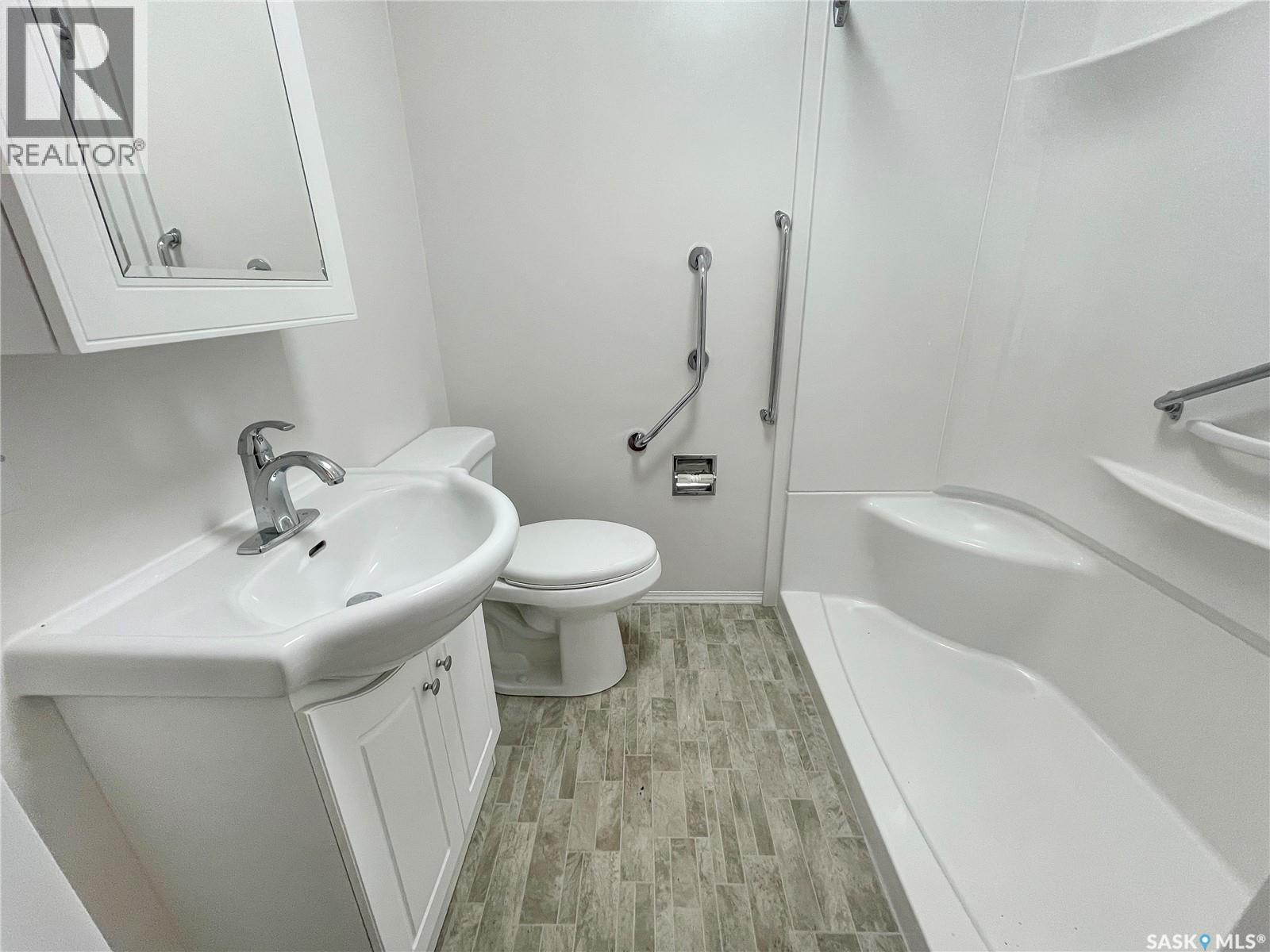 4361 Price Avenue, Gull Lake, Saskatchewan  S0N 1A0 - Photo 19 - SK028580