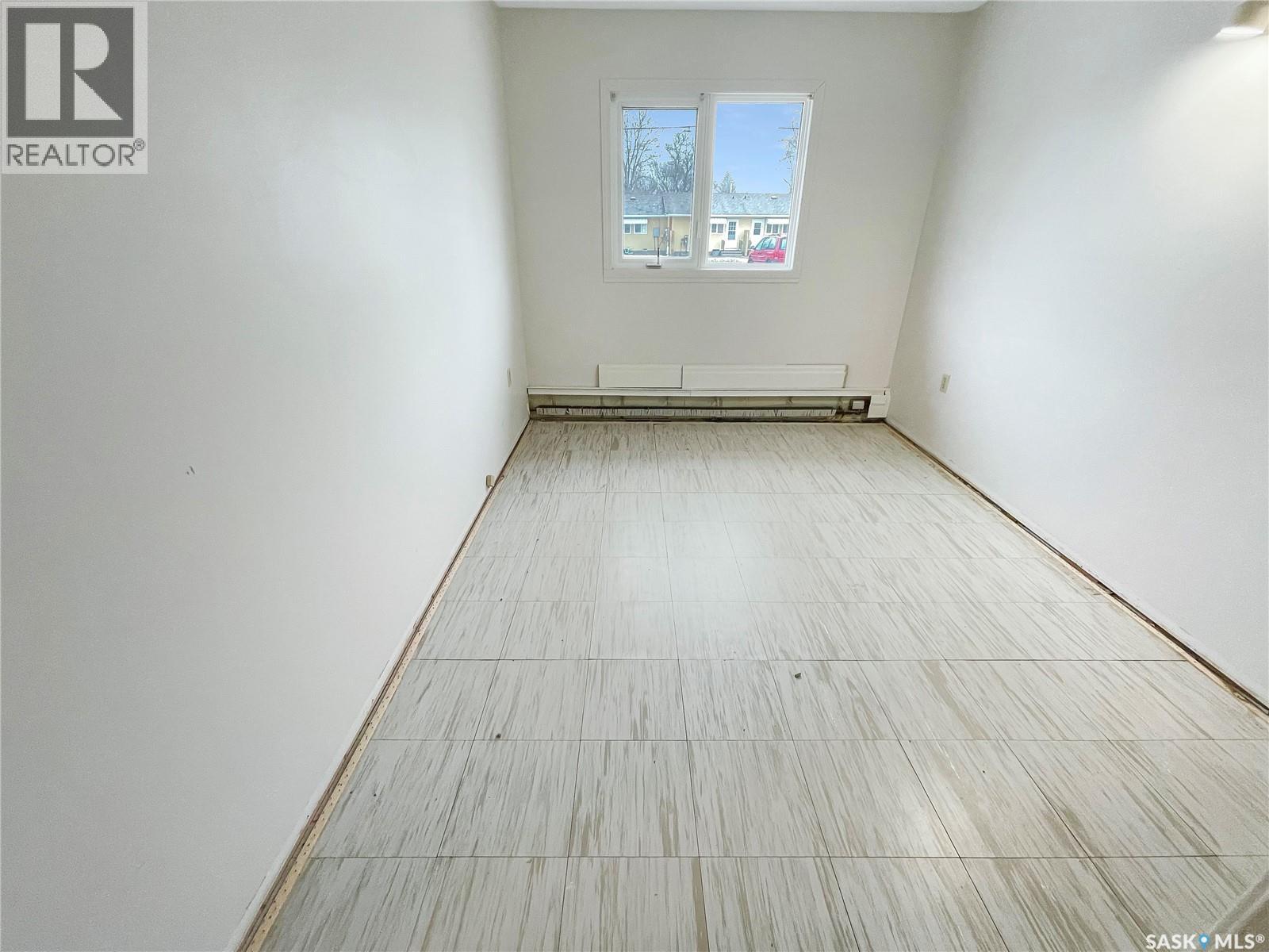 4361 Price Avenue, Gull Lake, Saskatchewan  S0N 1A0 - Photo 20 - SK028580