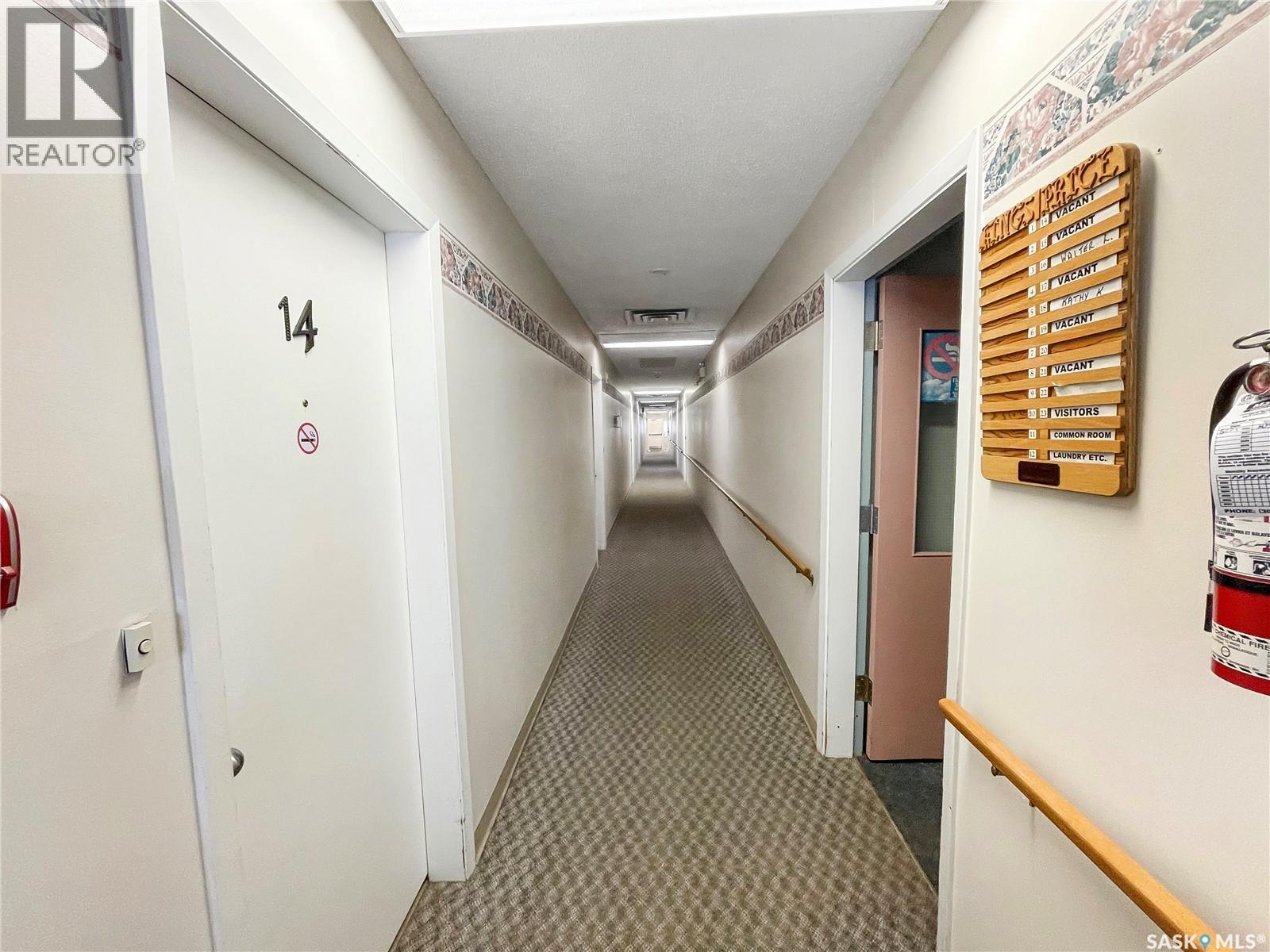 4361 Price Avenue, Gull Lake, Saskatchewan  S0N 1A0 - Photo 3 - SK028580