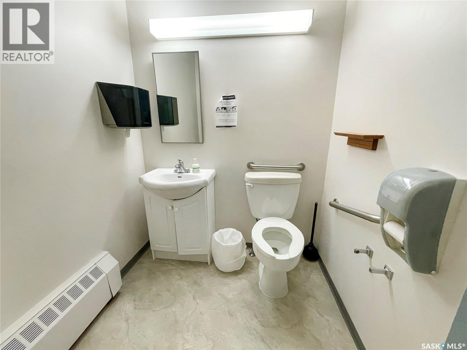 4361 Price Avenue, Gull Lake, Saskatchewan  S0N 1A0 - Photo 8 - SK028580