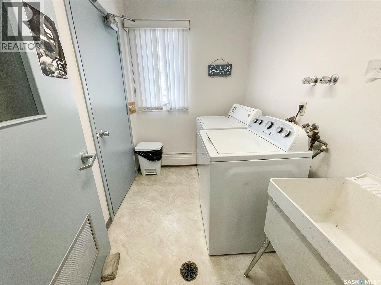 4361 Price Avenue, Gull Lake, Saskatchewan  S0N 1A0 - Photo 9 - SK028580