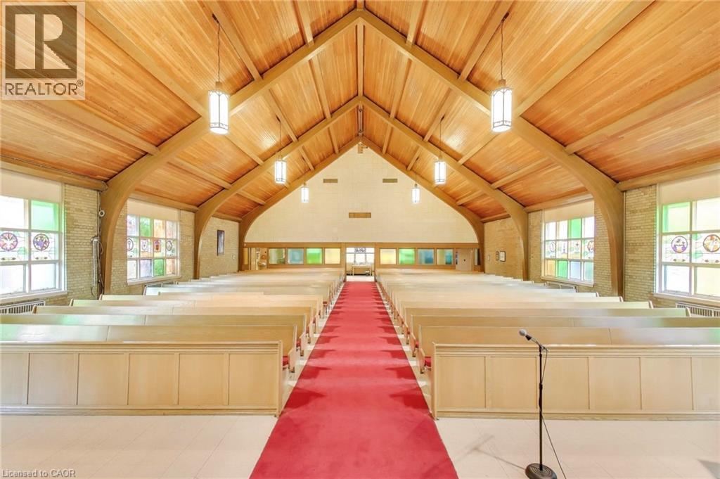 1974 King Street E, Hamilton, Ontario  L8K 1W3 - Photo 6 - 40765266