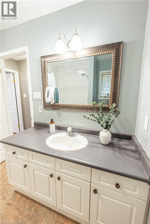 Photo 25 of 47 for 42 Roman Crescent