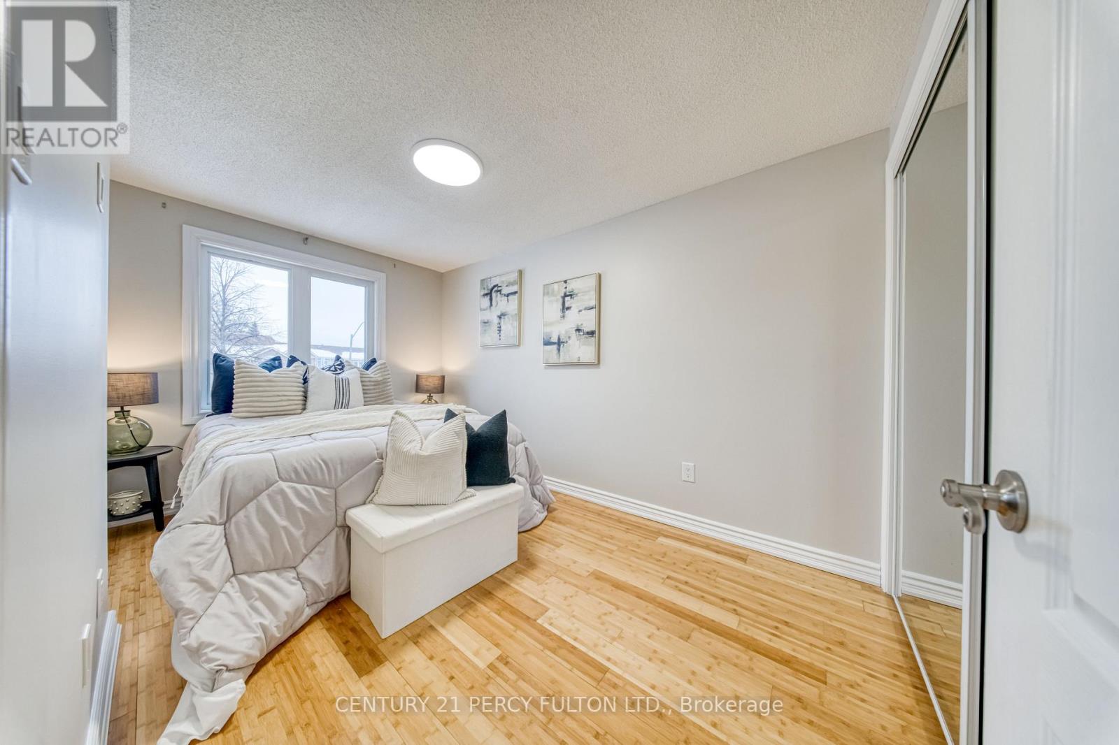 49 Moonlight Lane, Richmond Hill, Ontario  L4C 8K5 - Photo 15 - N12791960