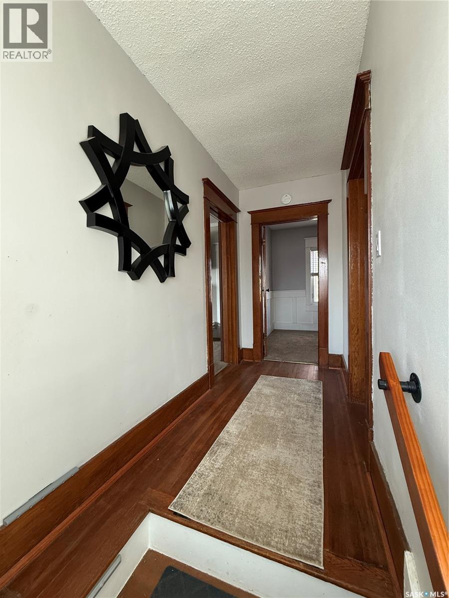 711 Luten Avenue, Radville, Saskatchewan  S0C 2G0 - Photo 14 - SK028654