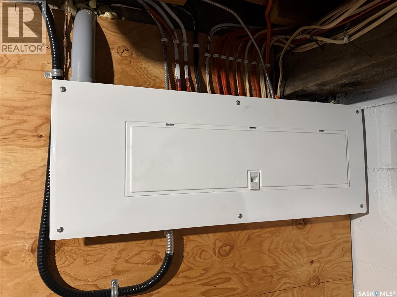 711 Luten Avenue, Radville, Saskatchewan  S0C 2G0 - Photo 24 - SK028654