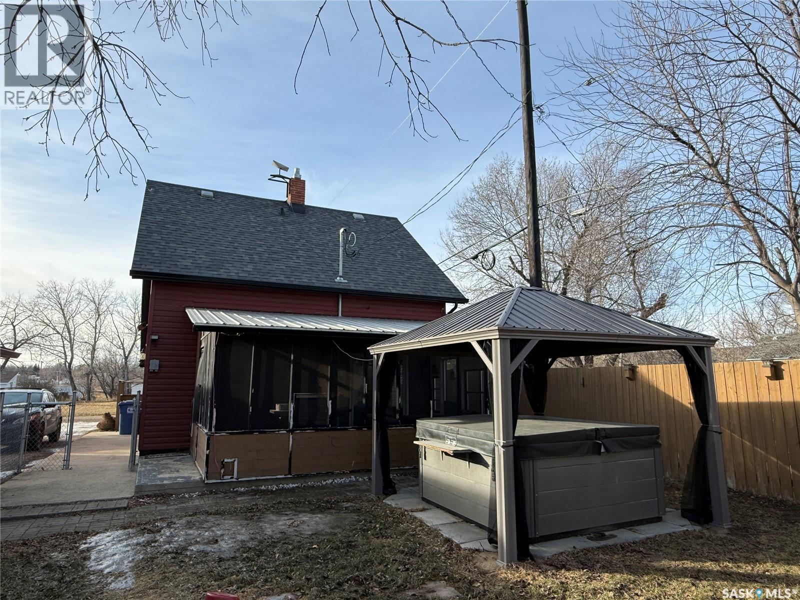 711 Luten Avenue, Radville, Saskatchewan  S0C 2G0 - Photo 25 - SK028654