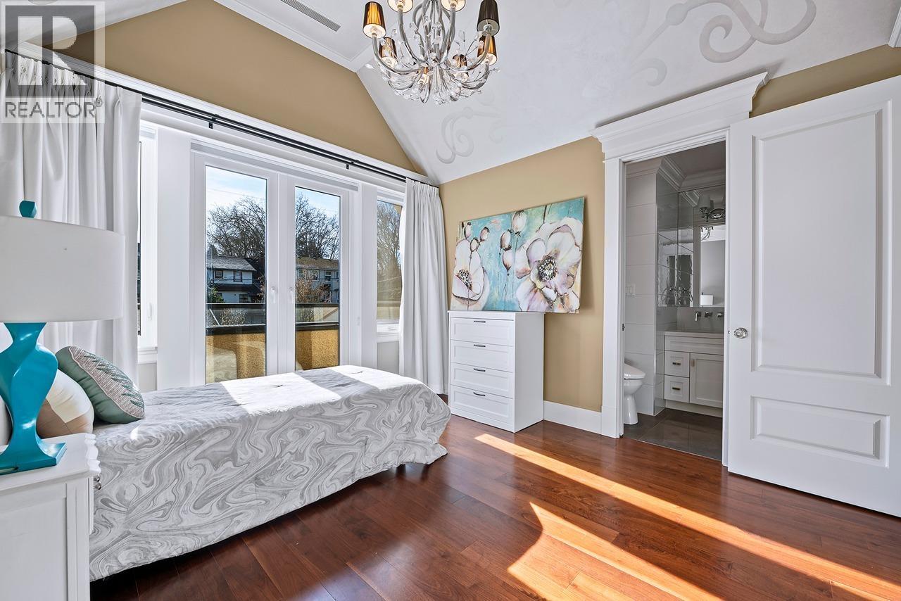 Listing Picture 29 of 40 : 3178 W 23RD AVENUE, Vancouver / 溫哥華 - 魯藝地產 Yvonne Lu Group - MLS Medallion Club Member