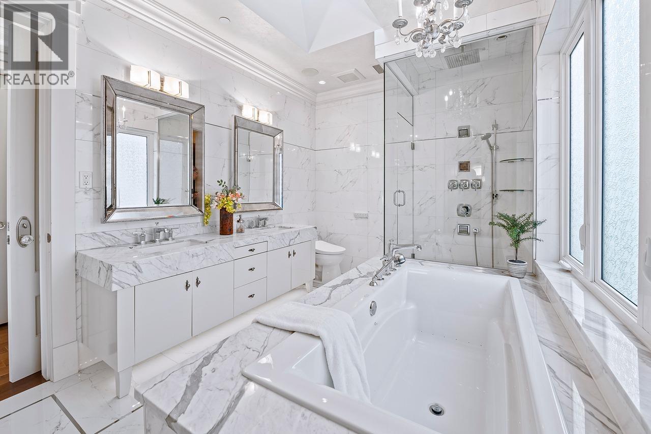 Listing Picture 23 of 40 : 3178 W 23RD AVENUE, Vancouver / 溫哥華 - 魯藝地產 Yvonne Lu Group - MLS Medallion Club Member