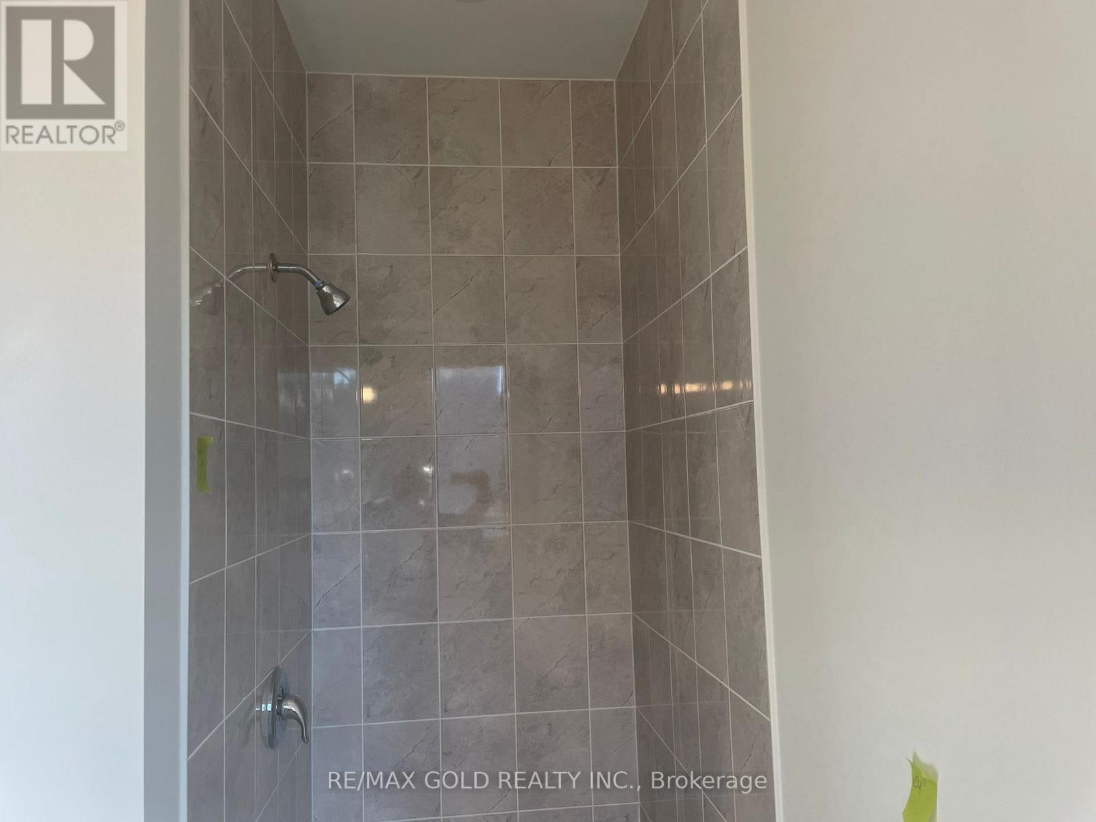 31 Dolomite Drive, Brampton, Ontario  L6P 4R6 - Photo 11 - W12791966