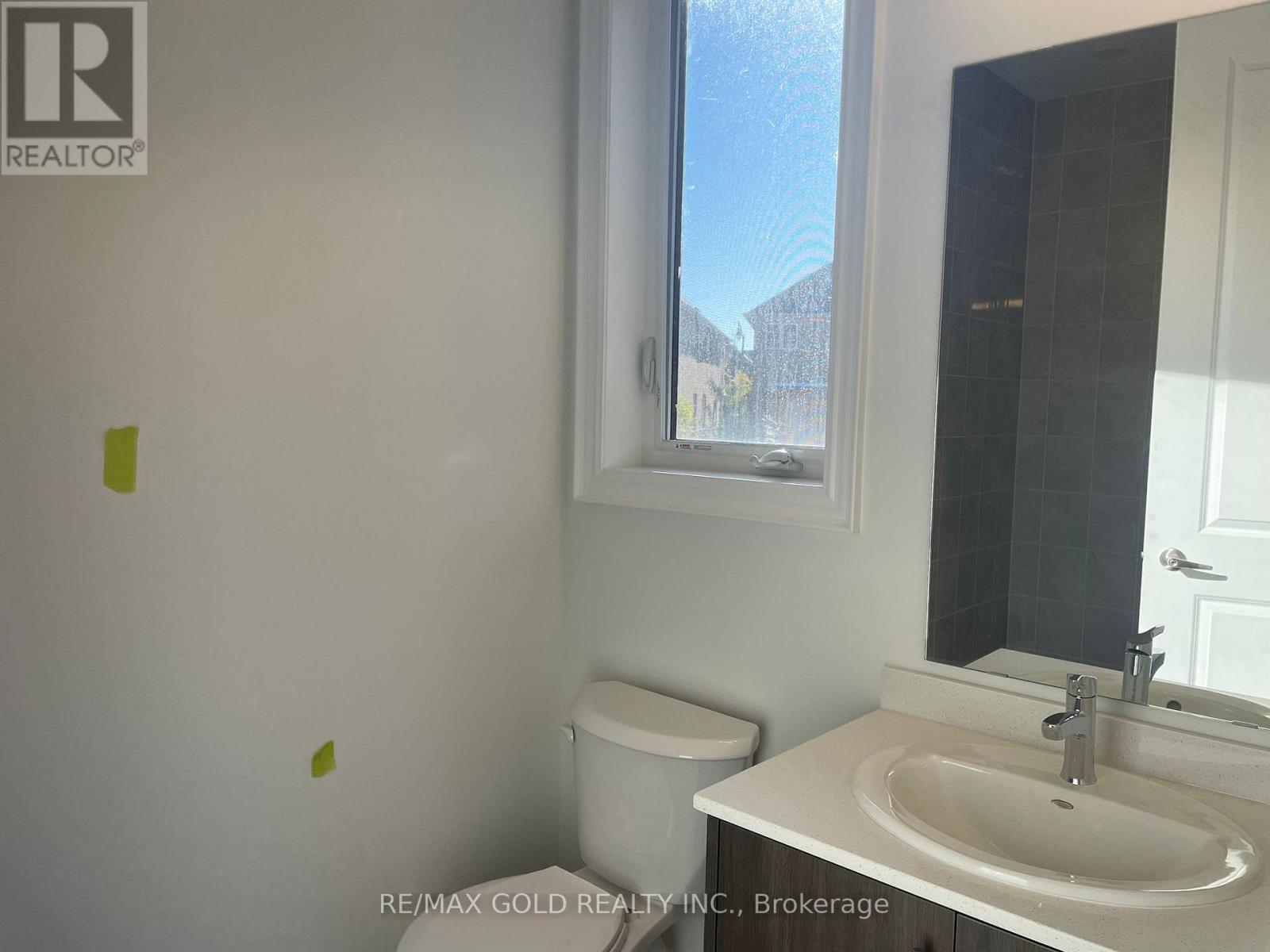 31 Dolomite Drive, Brampton, Ontario  L6P 4R6 - Photo 13 - W12791966