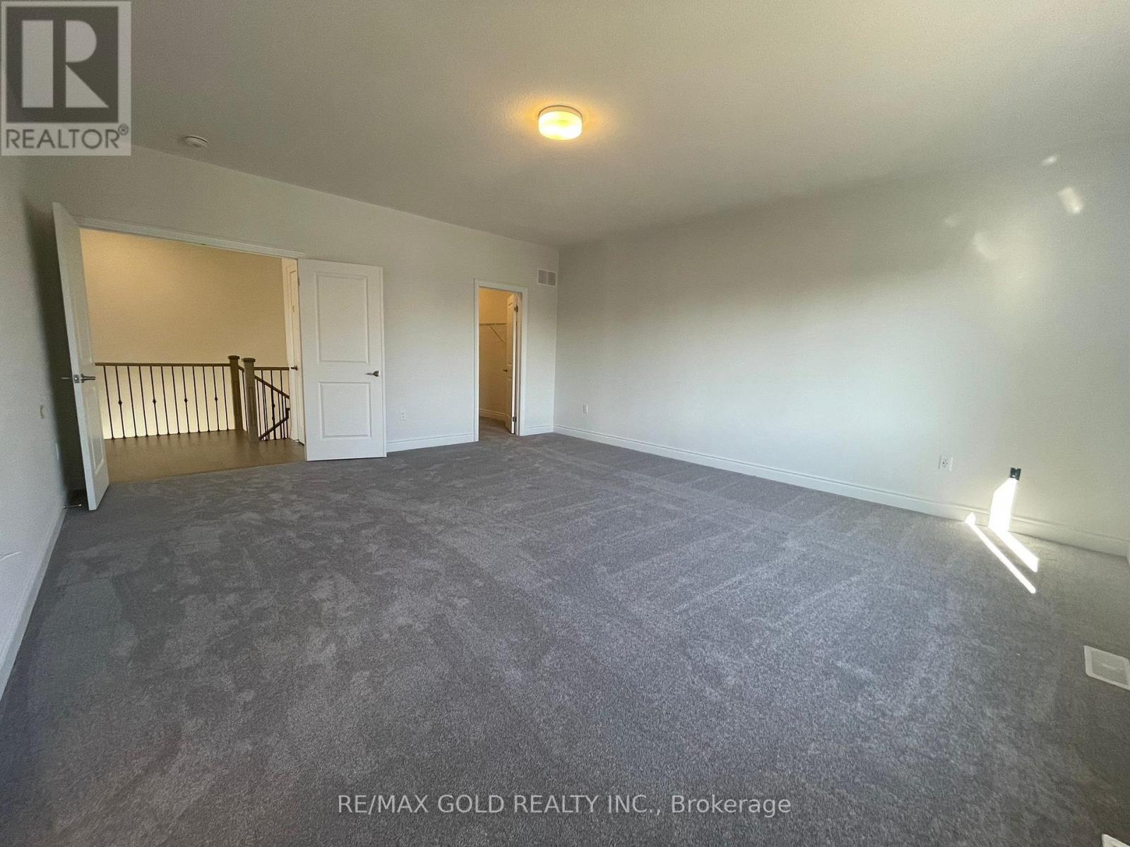 31 Dolomite Drive, Brampton, Ontario  L6P 4R6 - Photo 14 - W12791966