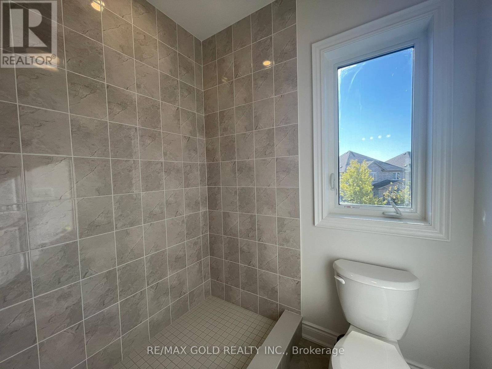 31 Dolomite Drive, Brampton, Ontario  L6P 4R6 - Photo 25 - W12791966