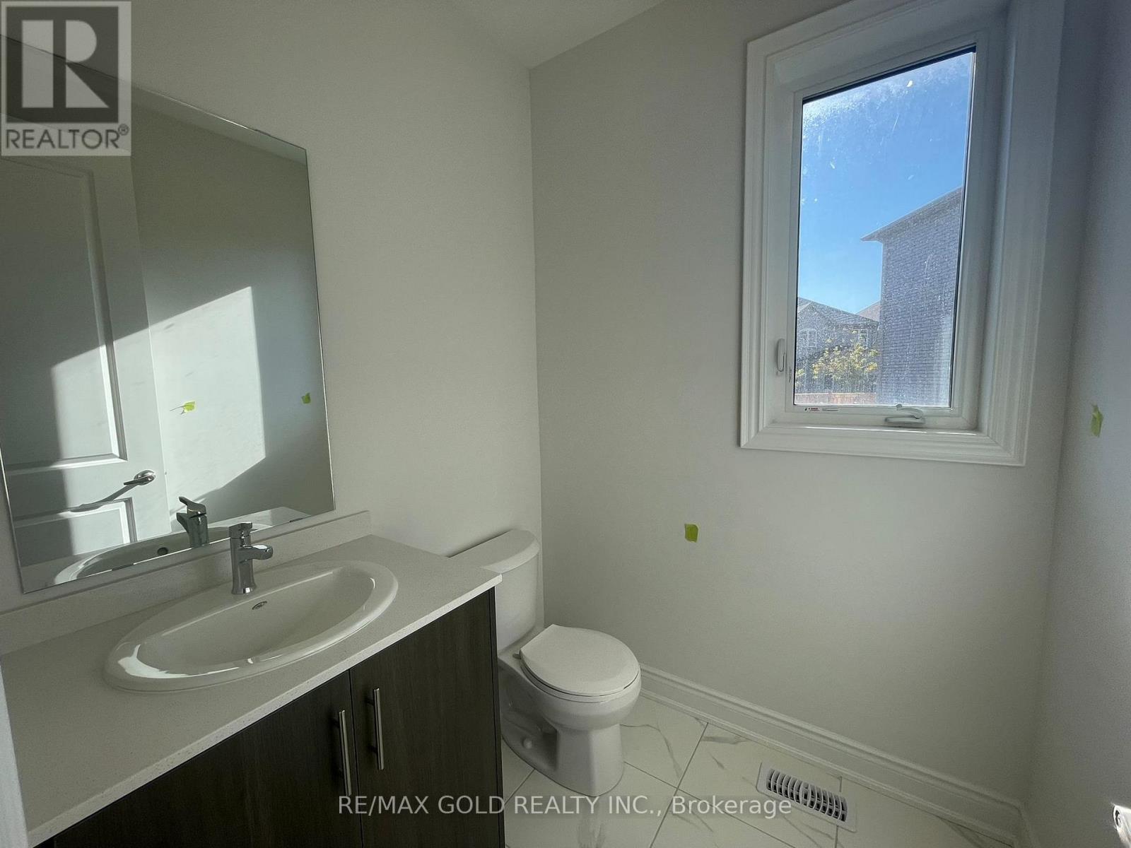 31 Dolomite Drive, Brampton, Ontario  L6P 4R6 - Photo 33 - W12791966