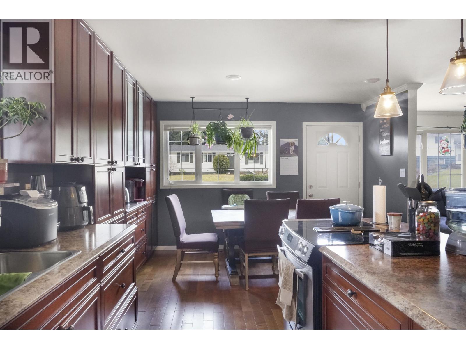 63 Dunn Street, Kitimat, British Columbia  V8C 1C6 - Photo 6 - R3089889