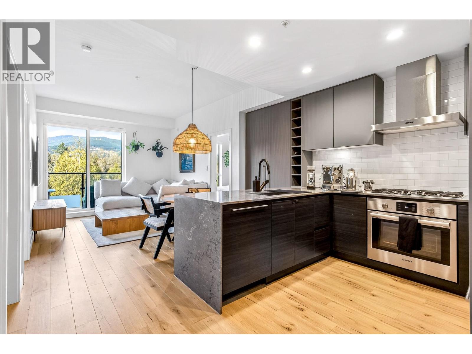 524 55 Klahanie Drive, Port Moody, British Columbia  V3H 0M9 - Photo 2 - R3083132