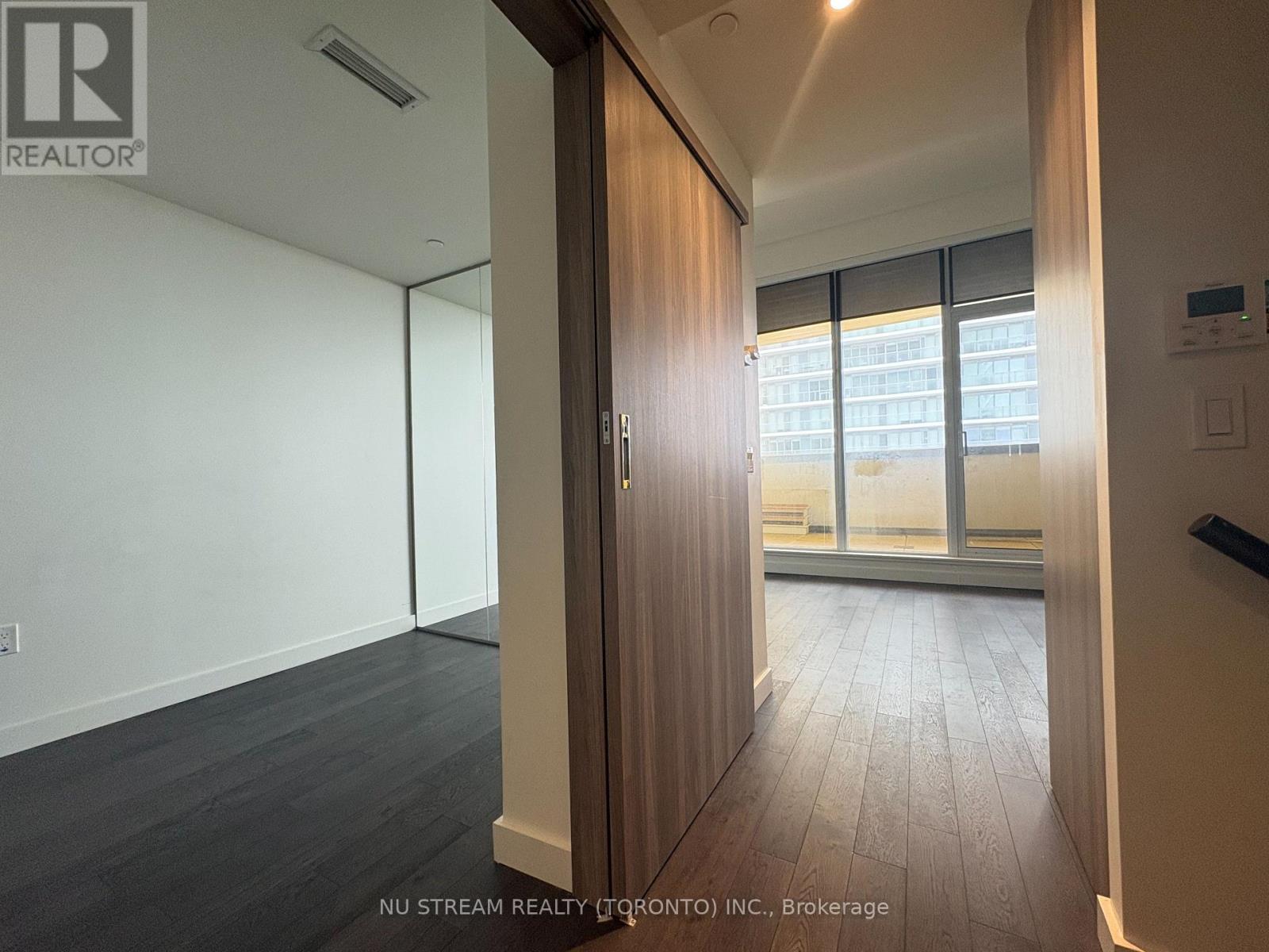 518 - 95 Mcmahon Drive E, Toronto, Ontario  M2K 0H1 - Photo 4 - C12791990