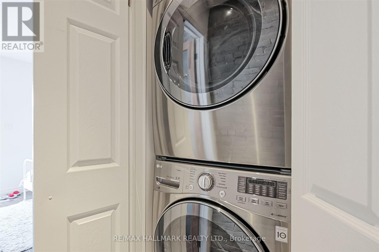 1926 Gerrard Street E, Toronto, Ontario  M4L 2C1 - Photo 17 - E12791970