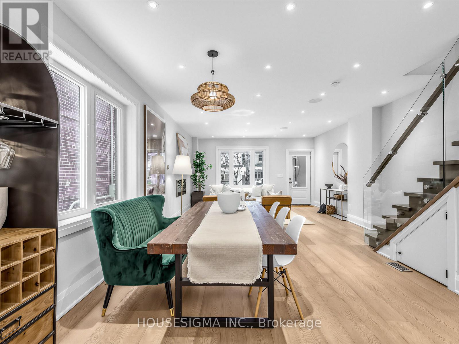 41 Kent Road, Toronto, Ontario  M4L 2X5 - Photo 11 - E12791978