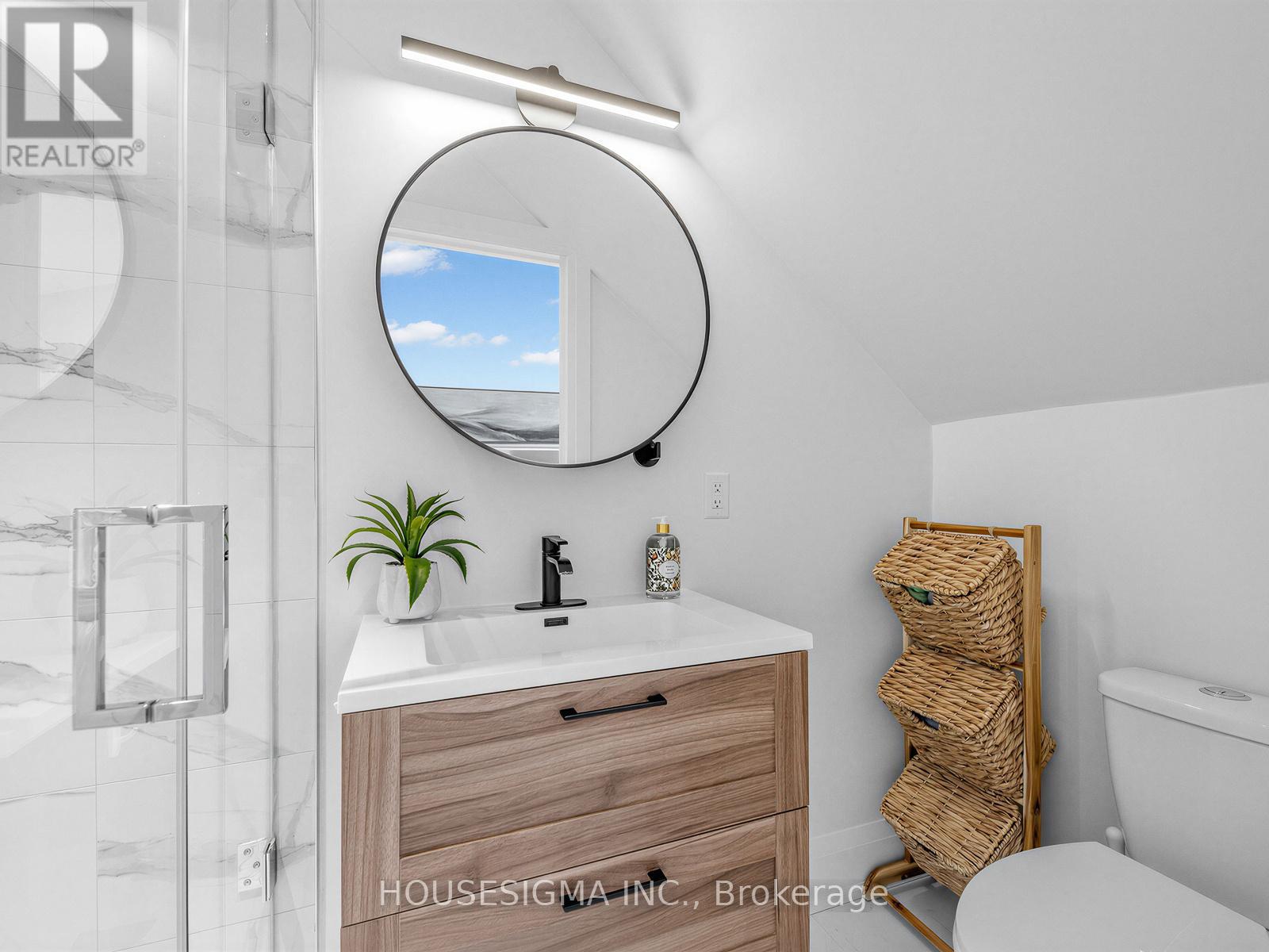 41 Kent Road, Toronto, Ontario  M4L 2X5 - Photo 18 - E12791978