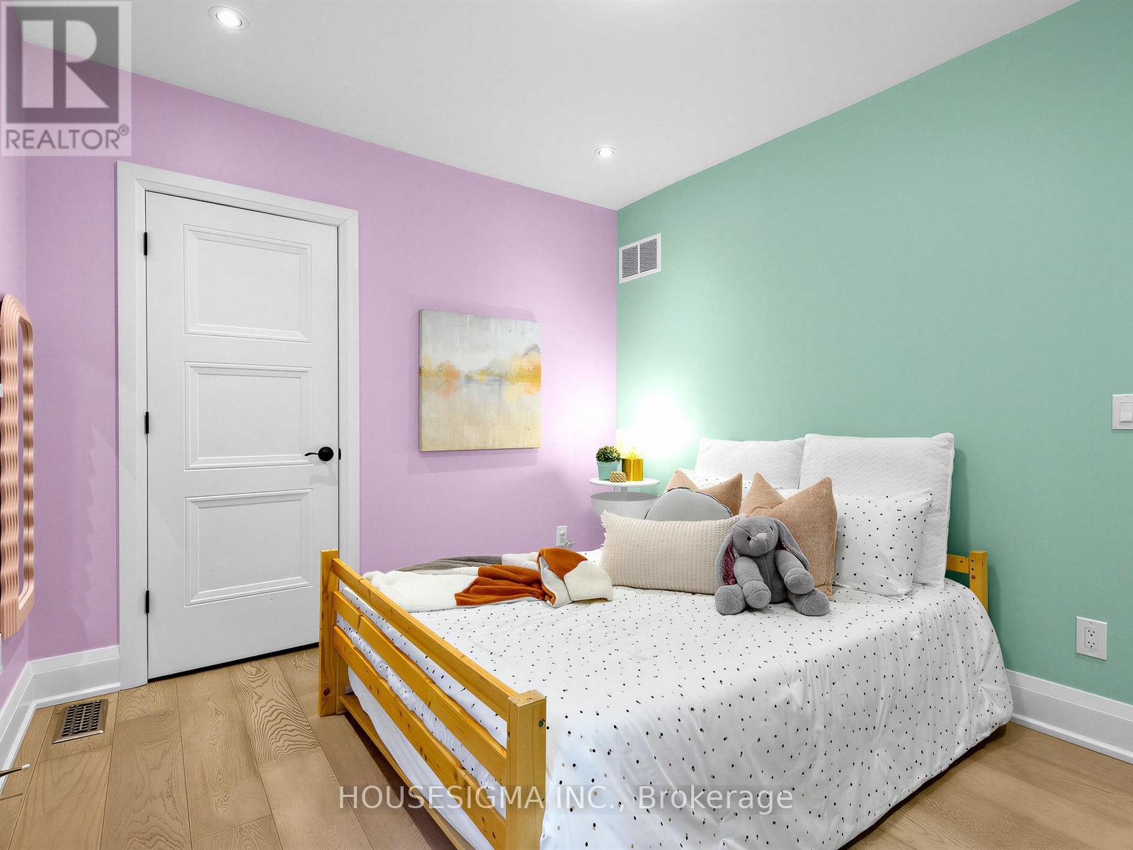 41 Kent Road, Toronto, Ontario  M4L 2X5 - Photo 21 - E12791978