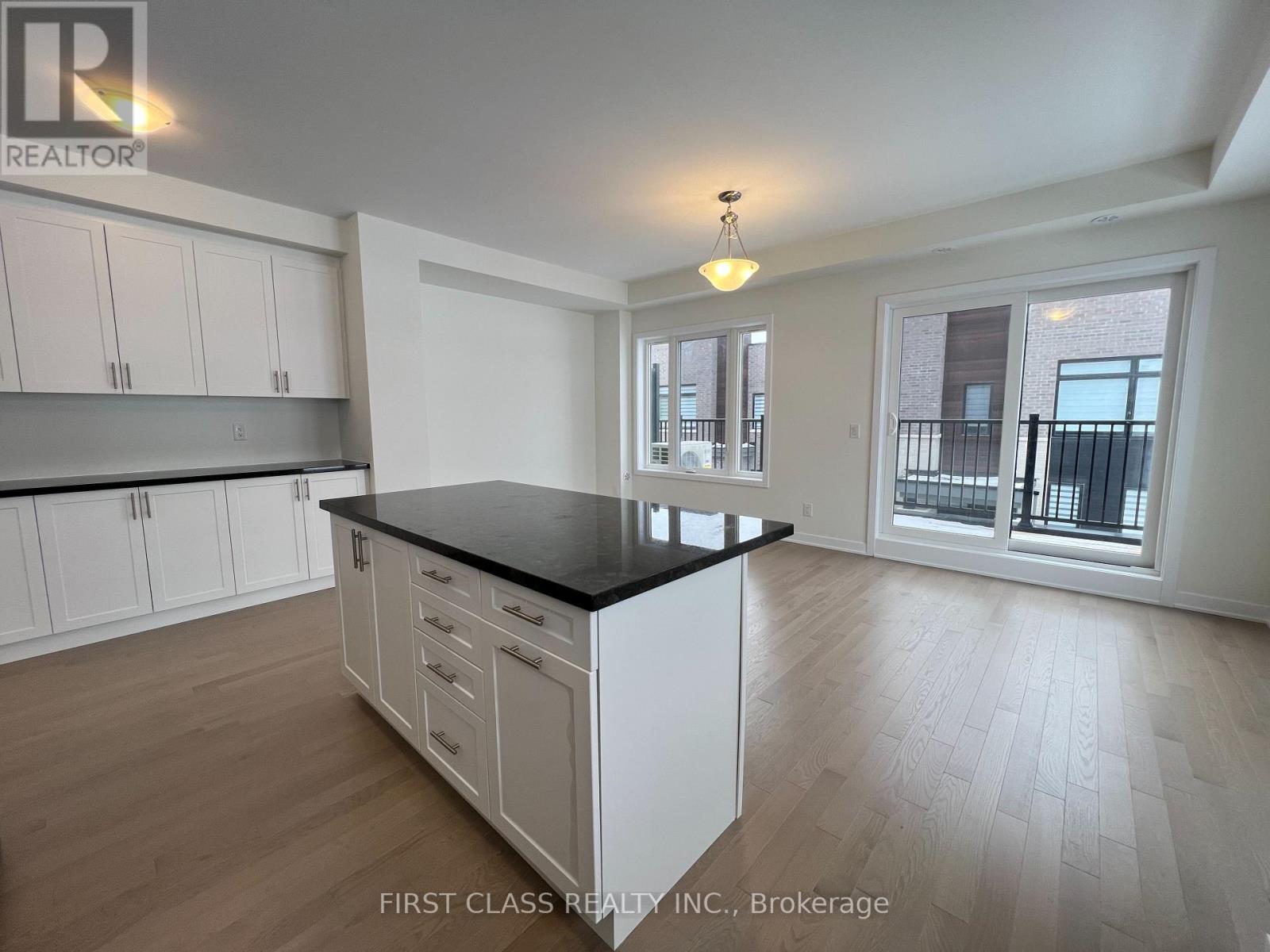 140 Harvey Bunker Crescent, Markham, Ontario  L6C 3K4 - Photo 6 - N12791986