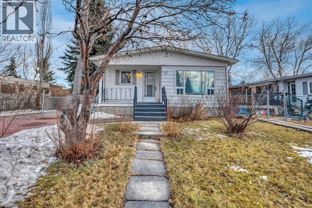 111 Brentwood Drive, Strathmore, Alberta  T1P 1E4 - Photo 2 - A2285276