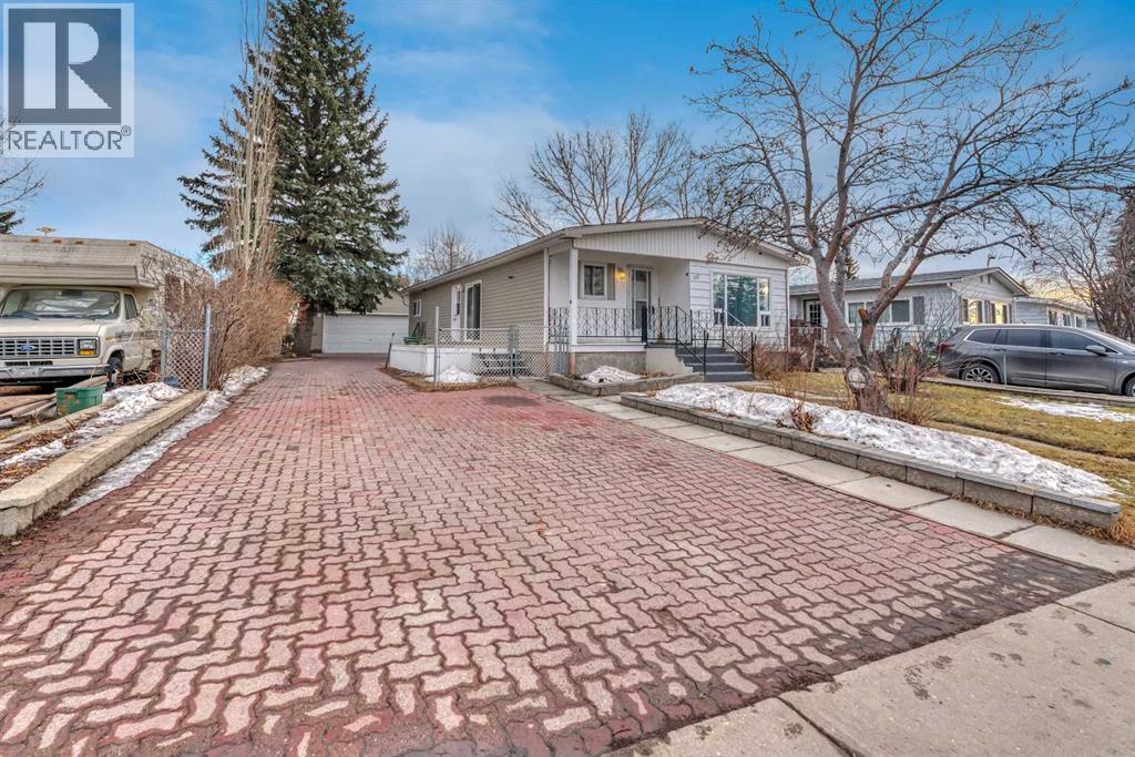 111 Brentwood Drive, Strathmore, Alberta  T1P 1E4 - Photo 3 - A2285276