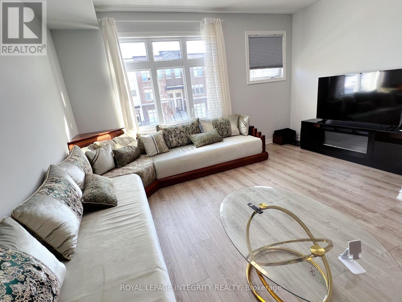 913 Moses Tennisco Street, Ottawa, Ontario  K1K 5A8 - Photo 10 - X12791994