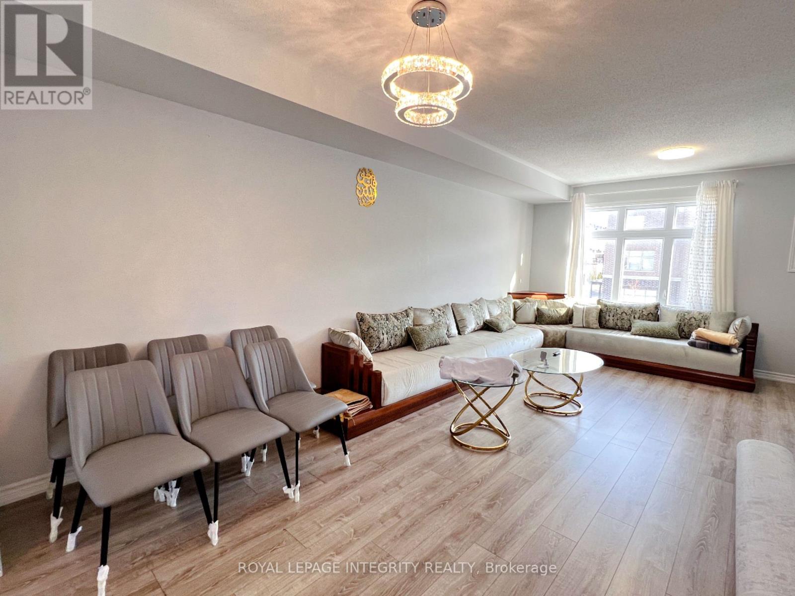 913 Moses Tennisco Street, Ottawa, Ontario  K1K 5A8 - Photo 8 - X12791994