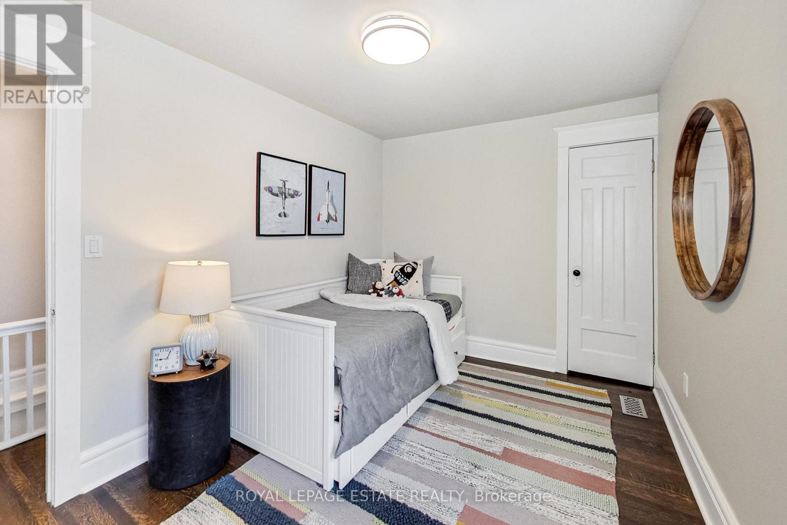 204 Queensdale Avenue, Toronto, Ontario  M4C 2A9 - Photo 15 - E12792002