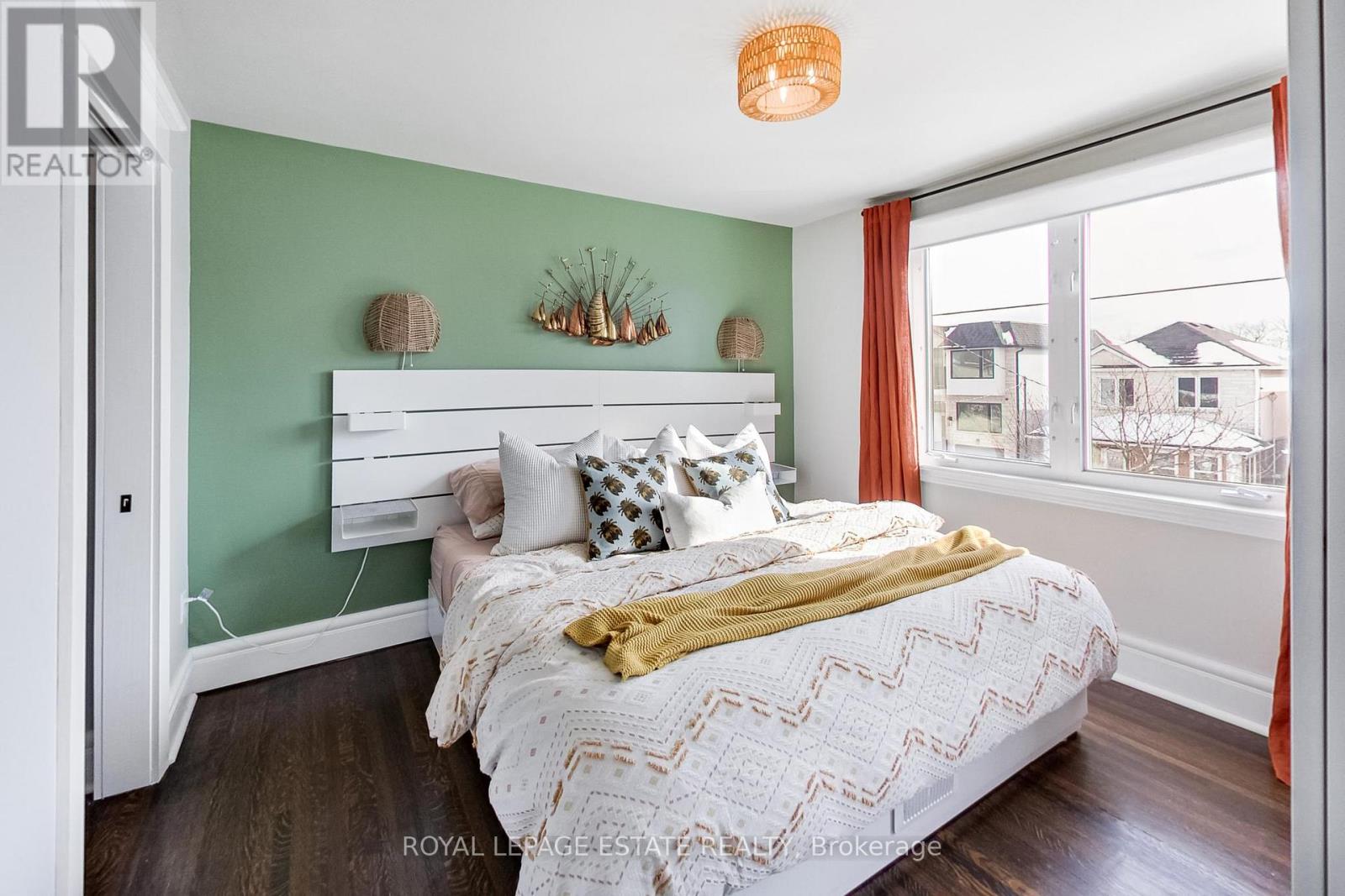 204 Queensdale Avenue, Toronto, Ontario  M4C 2A9 - Photo 16 - E12792002