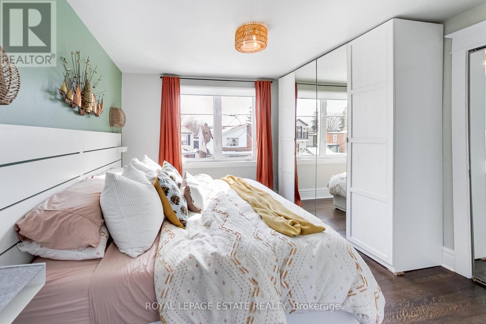 204 Queensdale Avenue, Toronto, Ontario  M4C 2A9 - Photo 17 - E12792002