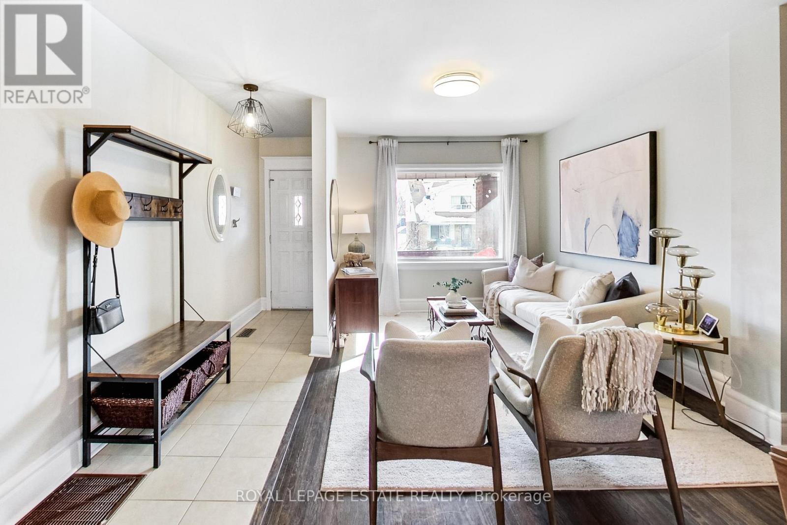 204 Queensdale Avenue, Toronto, Ontario  M4C 2A9 - Photo 8 - E12792002