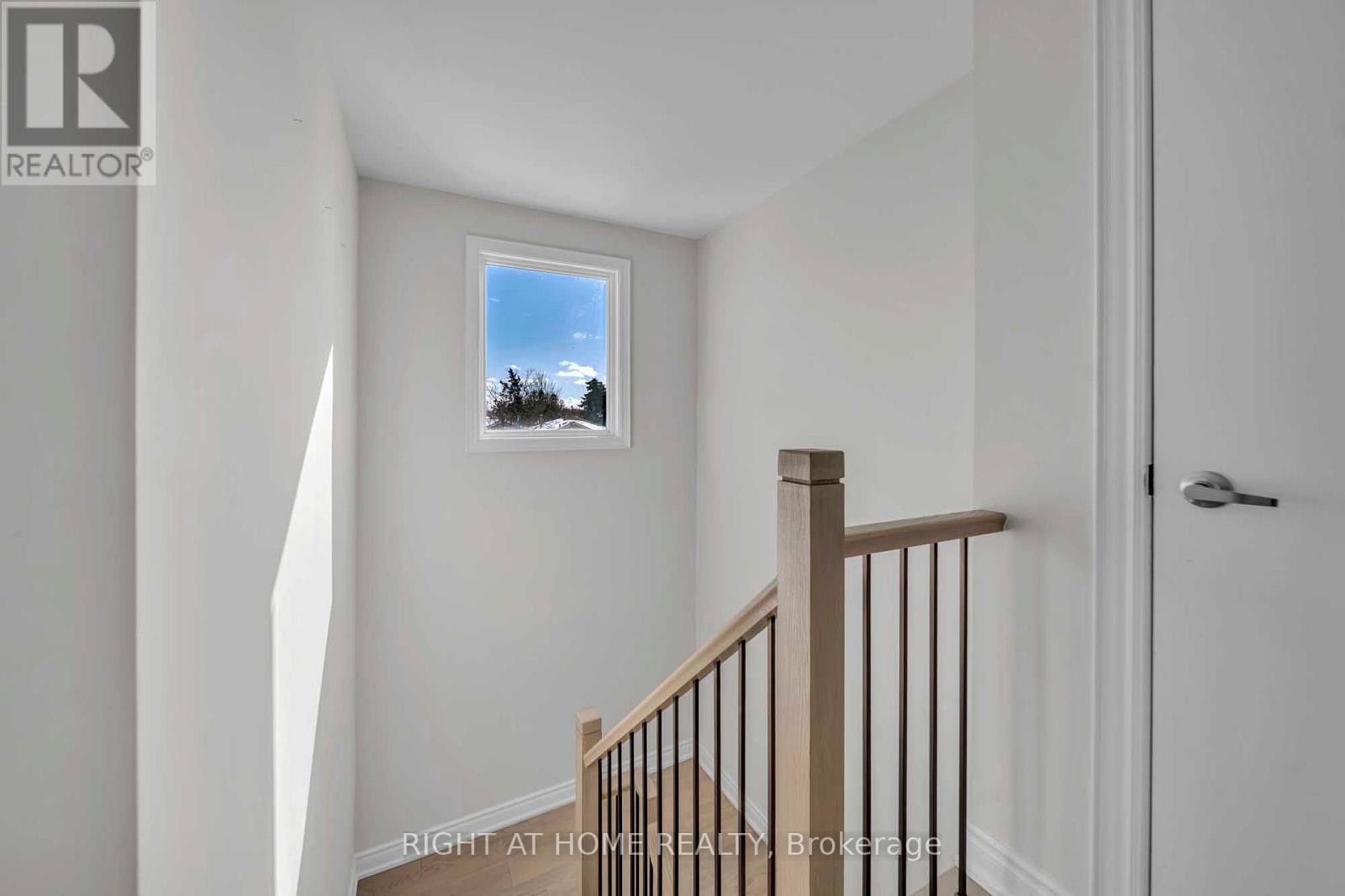 82 Swinton Crescent, Vaughan, Ontario  L4J 3V5 - Photo 9 - N12792006