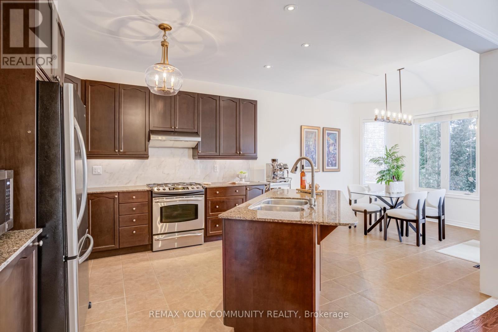 101 Woodville Drive, Vaughan, Ontario  L6A 4B2 - Photo 18 - N12792010