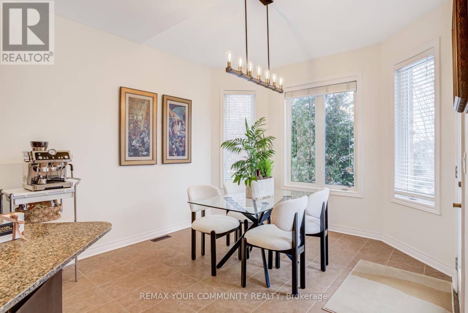 101 Woodville Drive, Vaughan, Ontario  L6A 4B2 - Photo 23 - N12792010